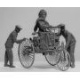 Benz Patent-Motorwagen 1886 with Mrs. Benz & Sons (100% new molds) 1/24