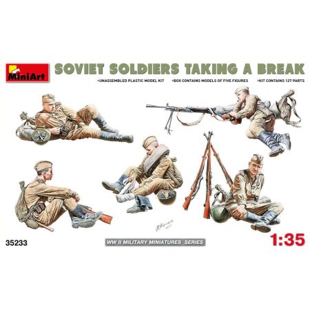 Soviet Soldiers Taking a break 1/35
