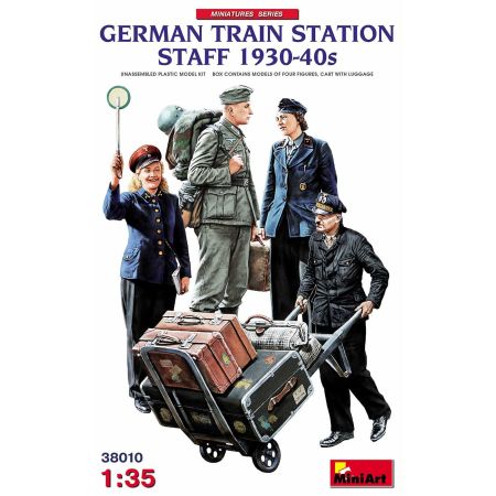 GERMAN TRAIN STATION STAFF 1930-40s 1/35