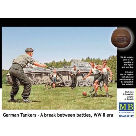 German Tankmen in the Break 1/35
