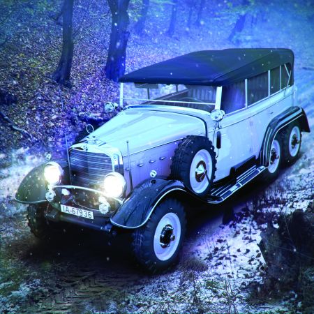 ICM 24012 TYP G4 SOFT TOP, WWII GERMAN PERSONNEL CAR 1:24